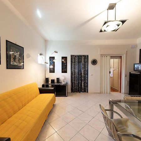 Appartement La Dimora Di Carmela By Wonderful Italy à Bari Extérieur photo